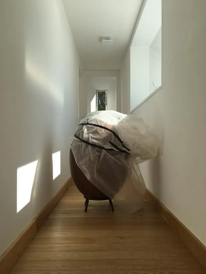 Uovo Cosmico all’interno di un corridoio